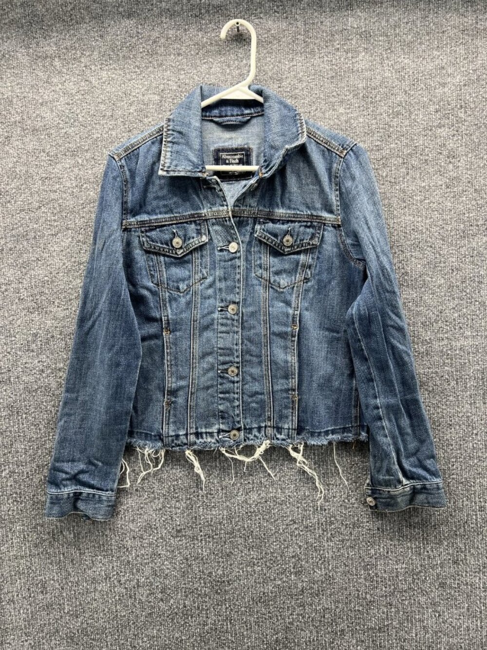 Abercrombie & Fitch Jacket Women Small Blue Denim Button Front Cropped Raw Hem
